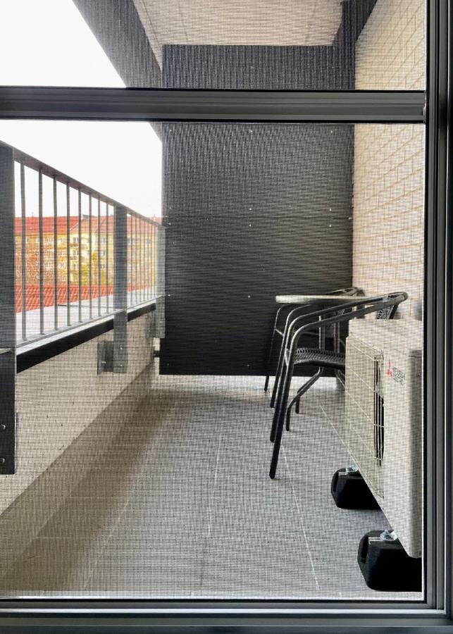 Arenas Apartment Братислава Екстериор снимка