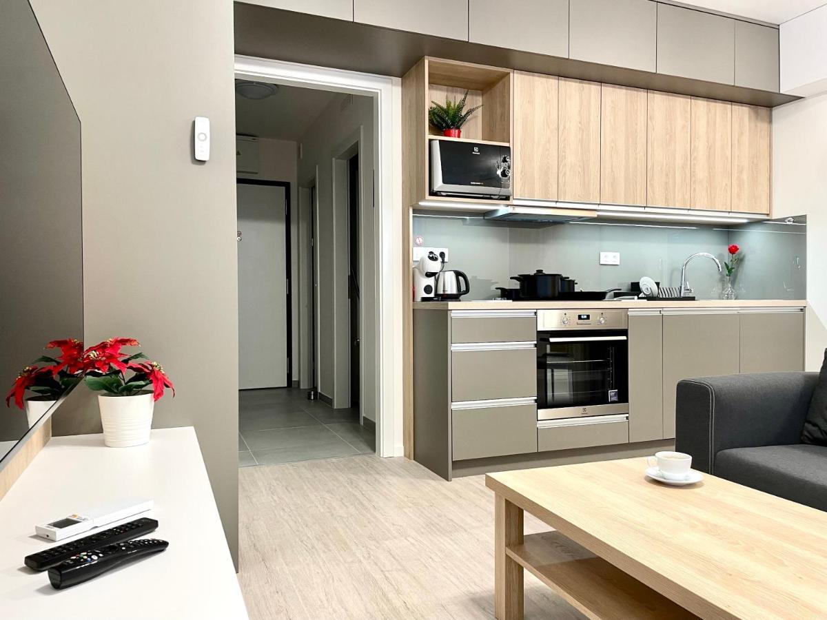 Arenas Apartment Братислава Екстериор снимка